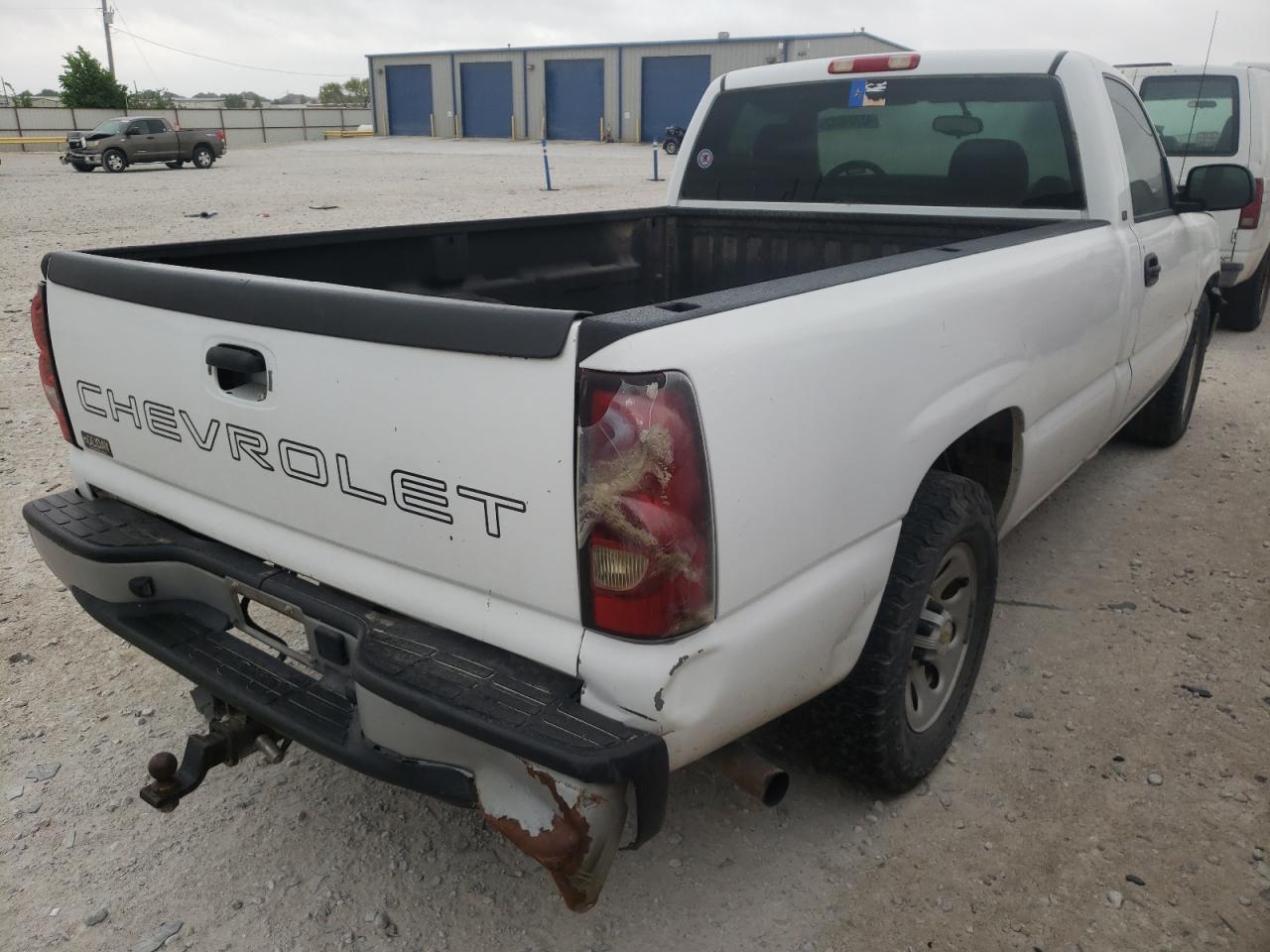 Photo 4 from auction – 2005 CHEVROLET SILVERADO with VIN 1GCEC14XX5Z238273