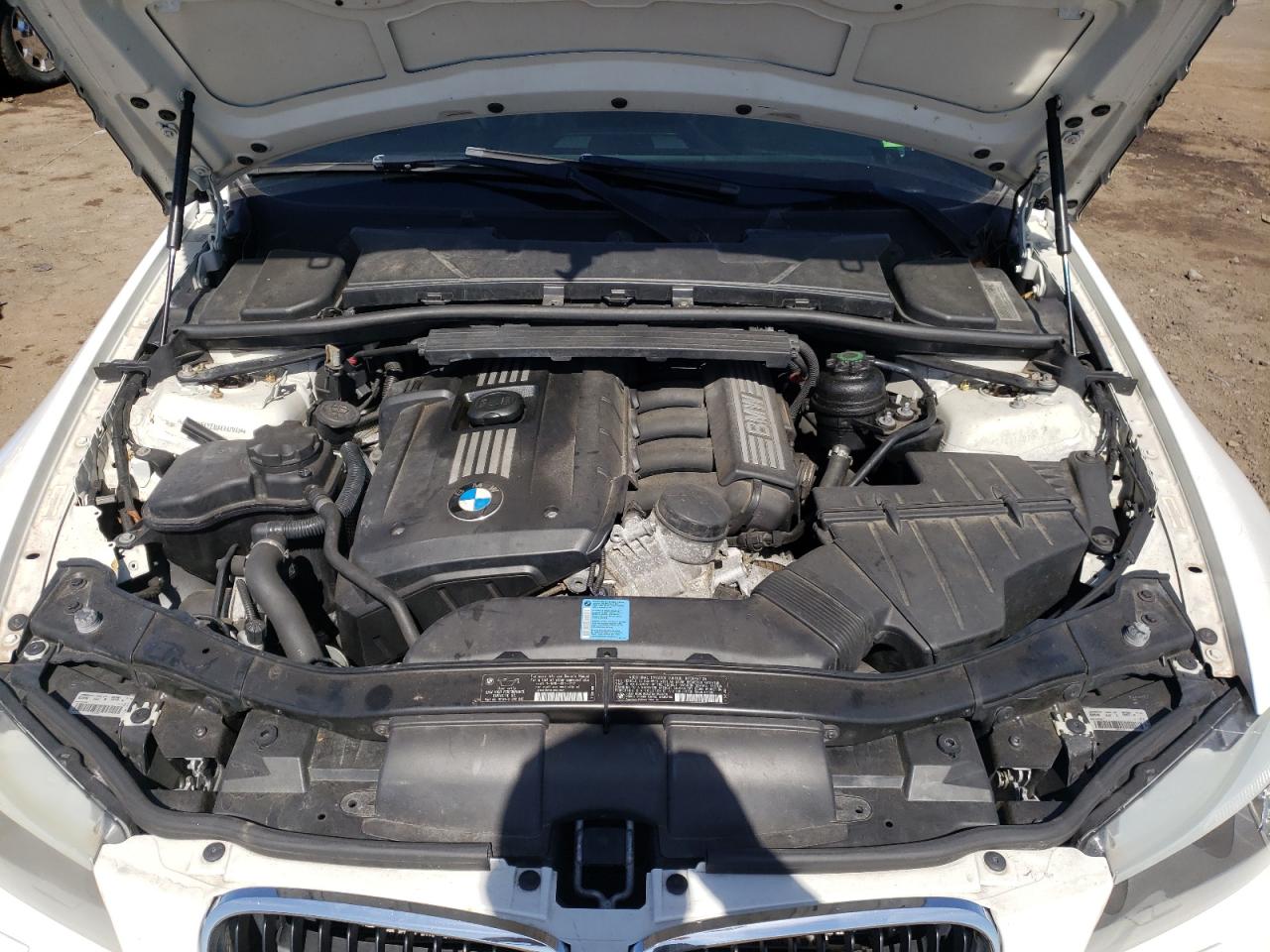 Photo 7 from auction – 2011 BMW 328 XI SUL with VIN WBAPK5C55BA660140