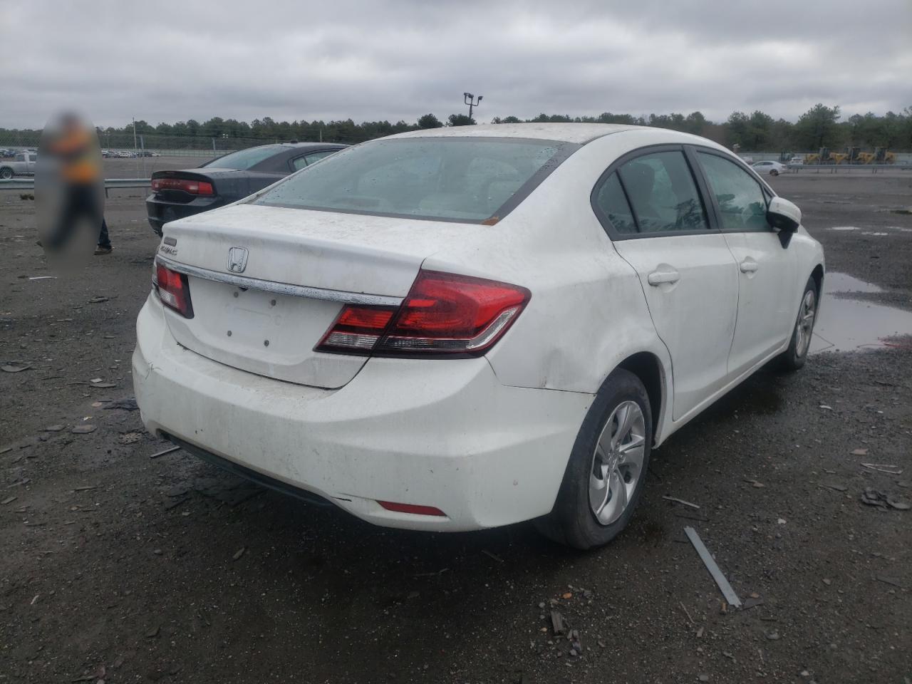 Photo 4 from auction – 2015 HONDA CIVIC LX with VIN 19XFB2F55FE018335