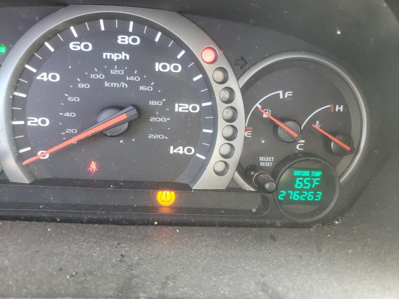 Photo 8 from auction – 2005 HONDA PILOT EXL with VIN 2HKYF18645H501998