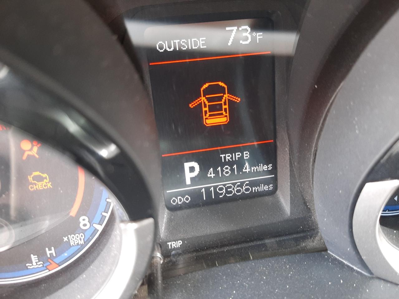Photo 8 from auction – 2014 TOYOTA COROLLA L with VIN 2T1BURHE3EC168746