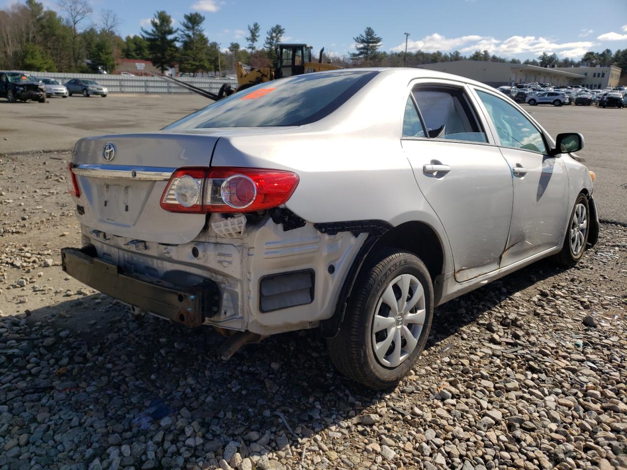 Photo 4 from auction – 2013 TOYOTA COROLLA BA with VIN 2T1BU4EE3DC112957