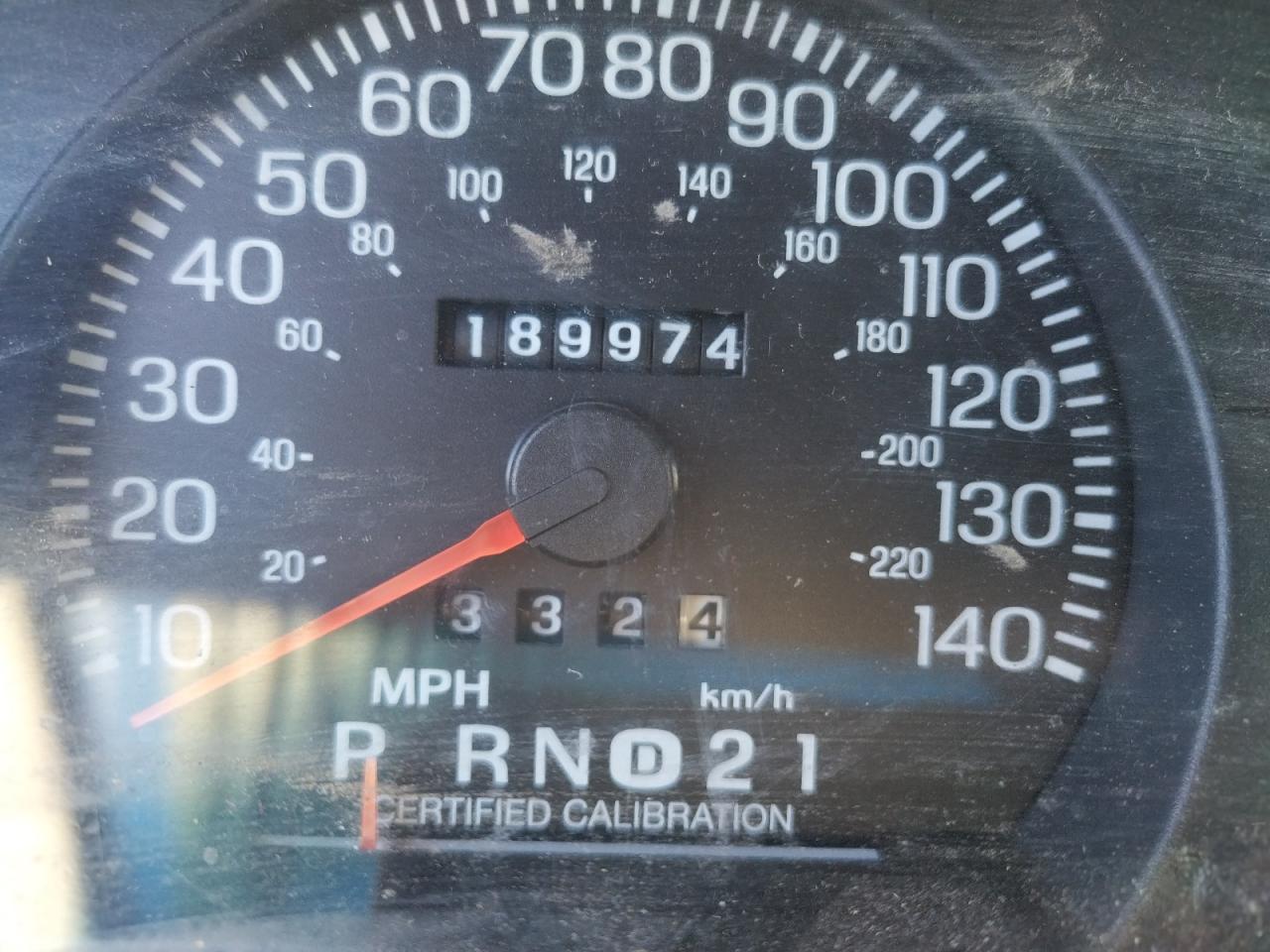 Photo 8 from auction – 2000 FORD CROWN VICT with VIN 2FAFP71W4YX152514
