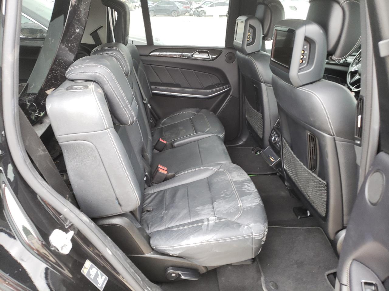 Photo 6 from auction – 2015 MERCEDES-BENZ GL 550 4MA with VIN 4JGDF7DE4FA528010