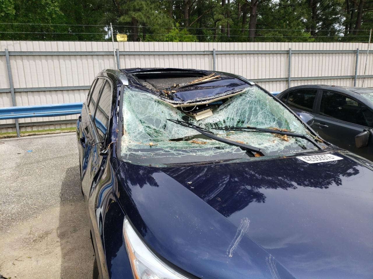 Photo 9 from auction – 2016 TOYOTA HIGHLANDER with VIN 5TDKKRFH3GS167142
