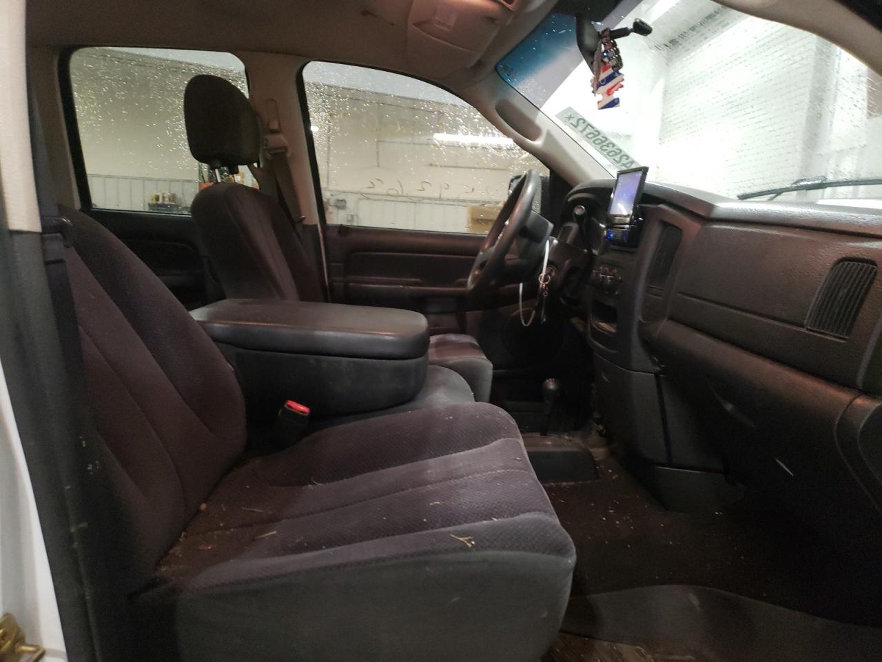 Photo 5 from auction – 2005 DODGE RAM 2500 S with VIN 3D7KS28C45G846461