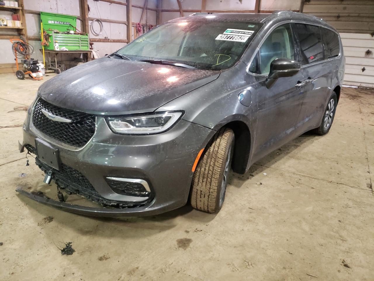 Photo 2 from auction – 2021 CHRYSLER PACIFICA H with VIN 2C4RC1L71MR580609