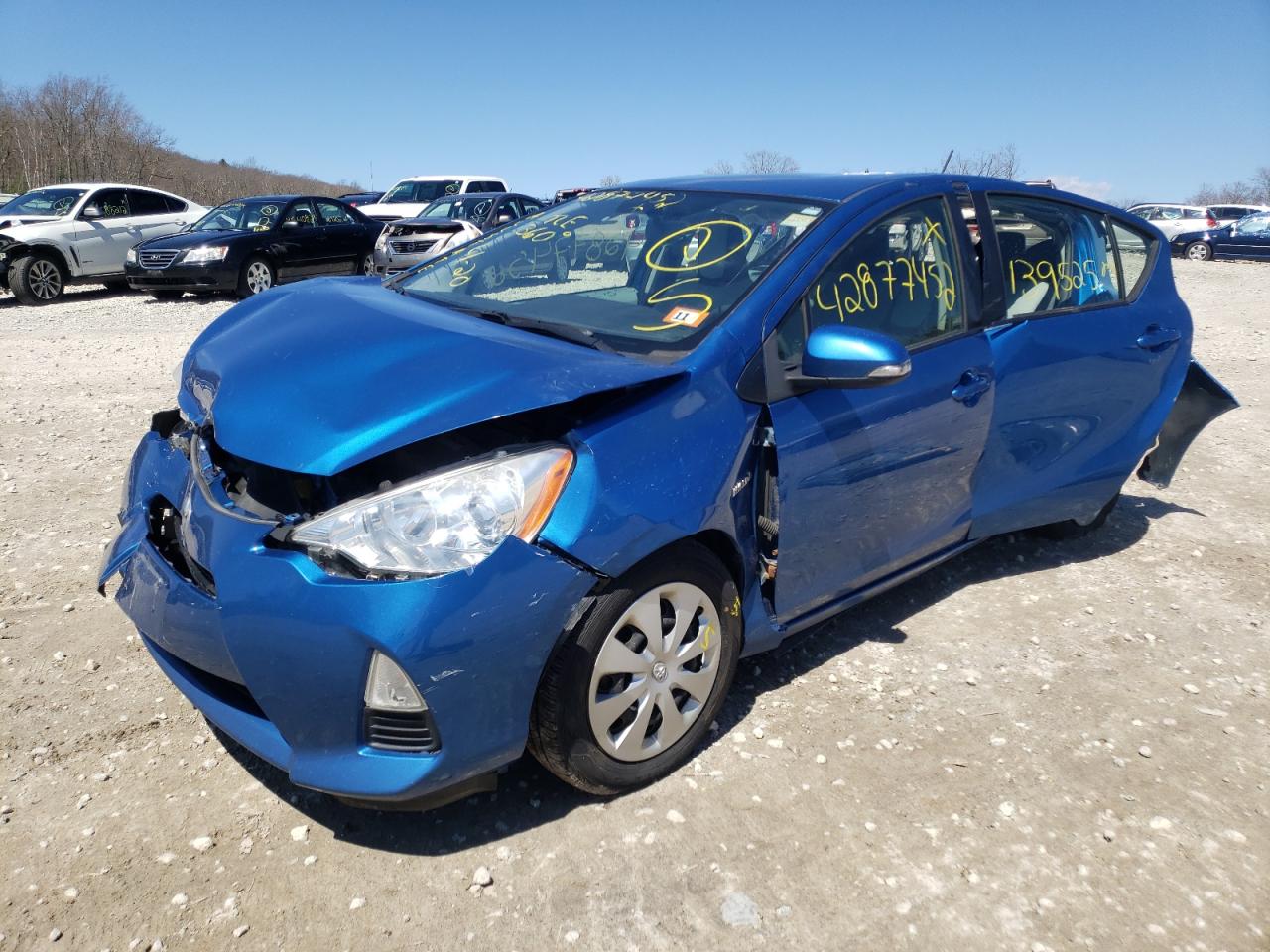 Photo 2 from auction – 2012 TOYOTA PRIUS C with VIN JTDKDTB32C1019735