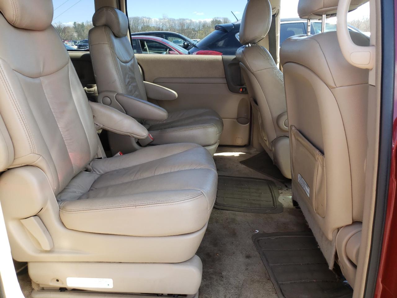 Photo 6 from auction – 2006 KIA SEDONA with VIN KNDMB233766049344