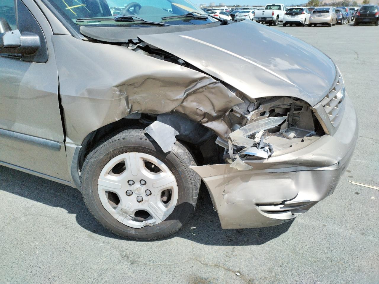 Photo 9 from auction – 2005 FORD FREESTAR S with VIN 2FMZA50655BA60024