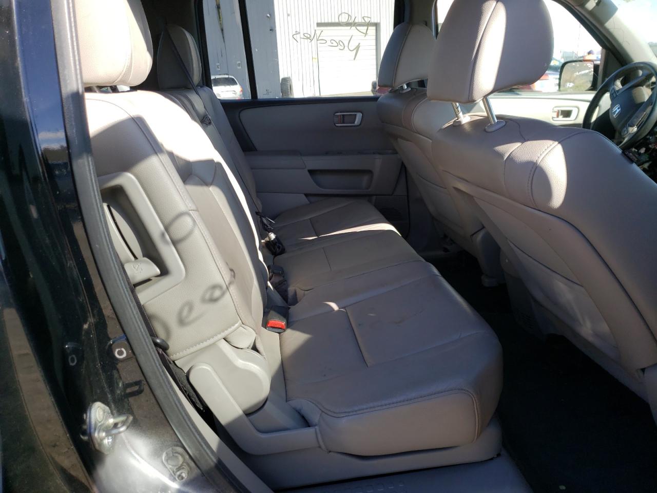 Photo 6 from auction – 2014 HONDA PILOT EXL with VIN 5FNYF3H5XEB020817