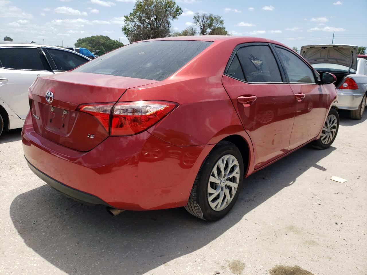 Photo 4 from auction – 2017 TOYOTA COROLLA L with VIN 5YFBURHE6HP665780