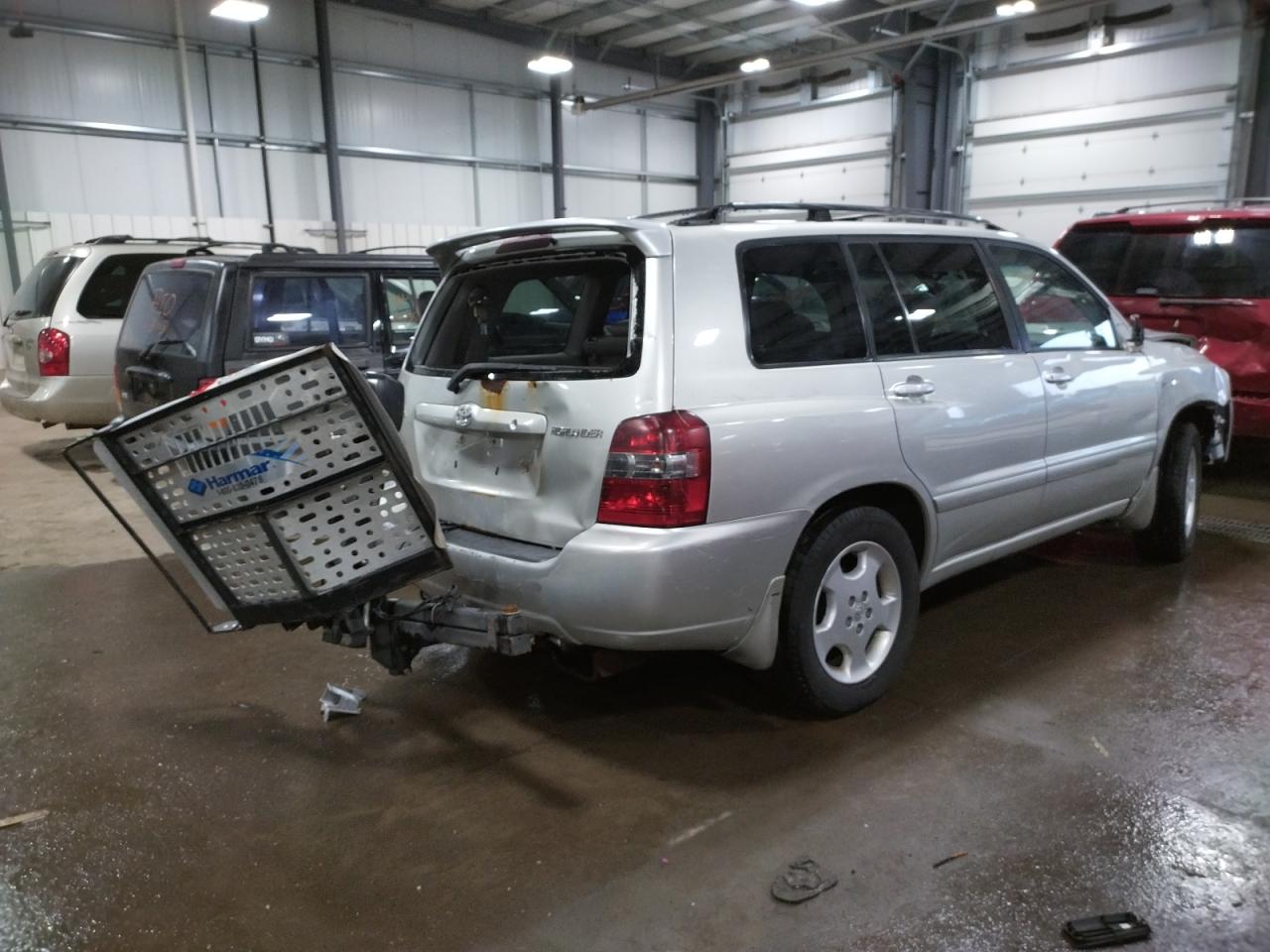 Фото 4 с аукциона – 2005 TOYOTA HIGHLANDER с VIN JTEEP21A750078203