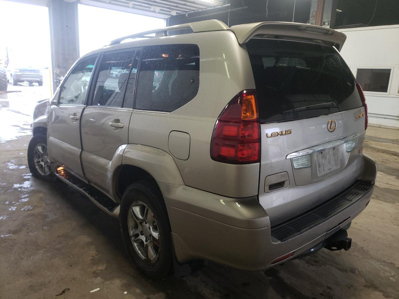 Photo 3 from auction – 2003 LEXUS GX 470 with VIN JTJBT20X830021964