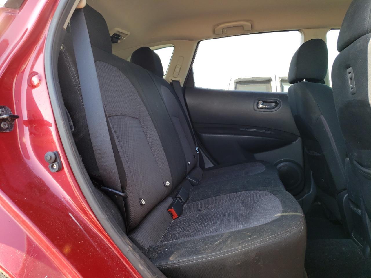 Photo 6 from auction – 2011 NISSAN ROGUE S with VIN JN8AS5MT7BW162227