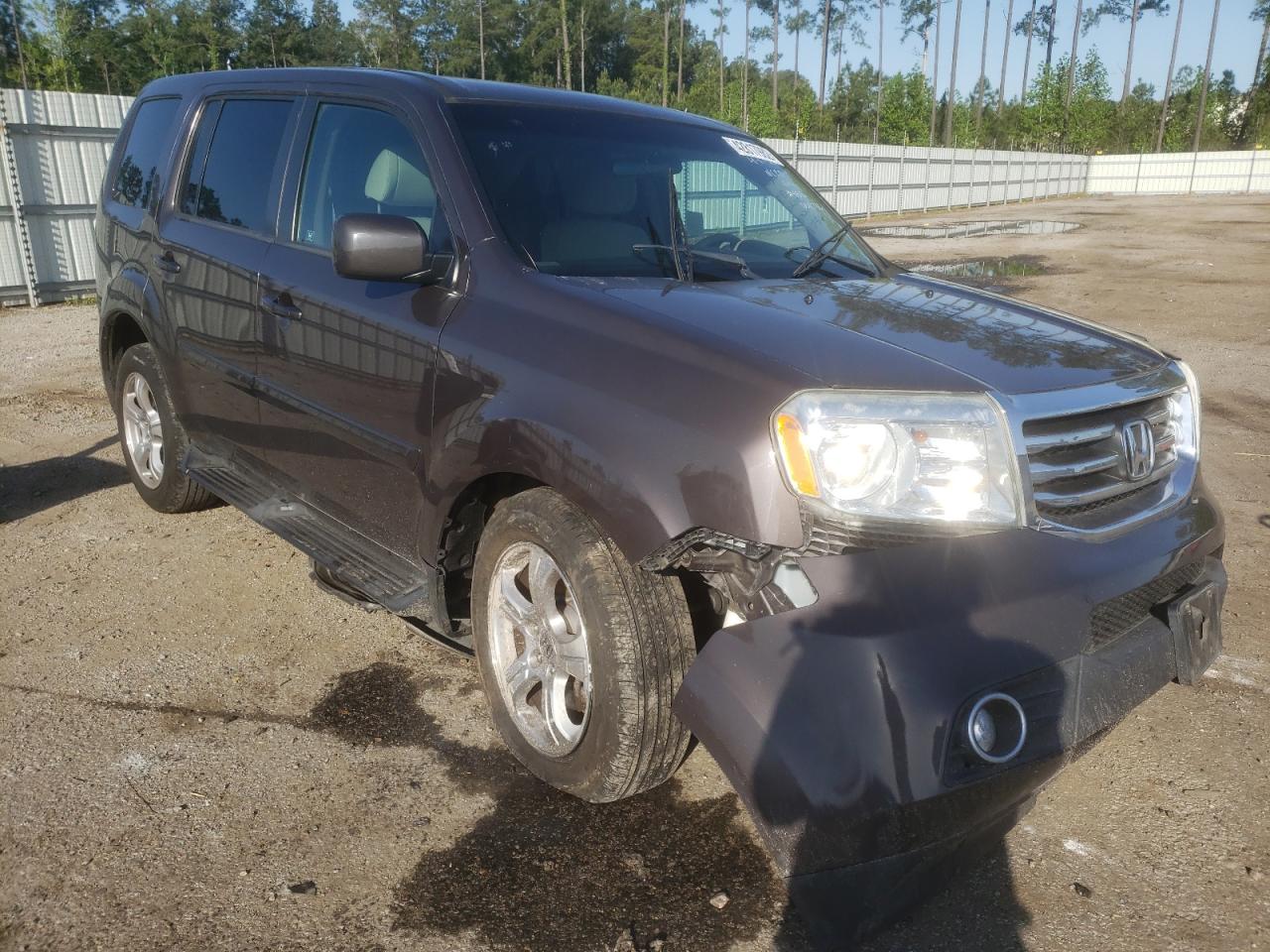 HONDA PILOT EX 2012 with VIN 5FNYF4H40CB001736 - Photo from auction