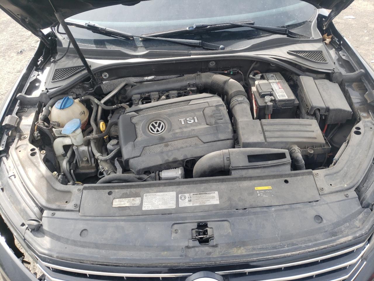 Photo 7 from auction – 2016 VOLKSWAGEN PASSAT S with VIN 1VWAT7A3XGC014751