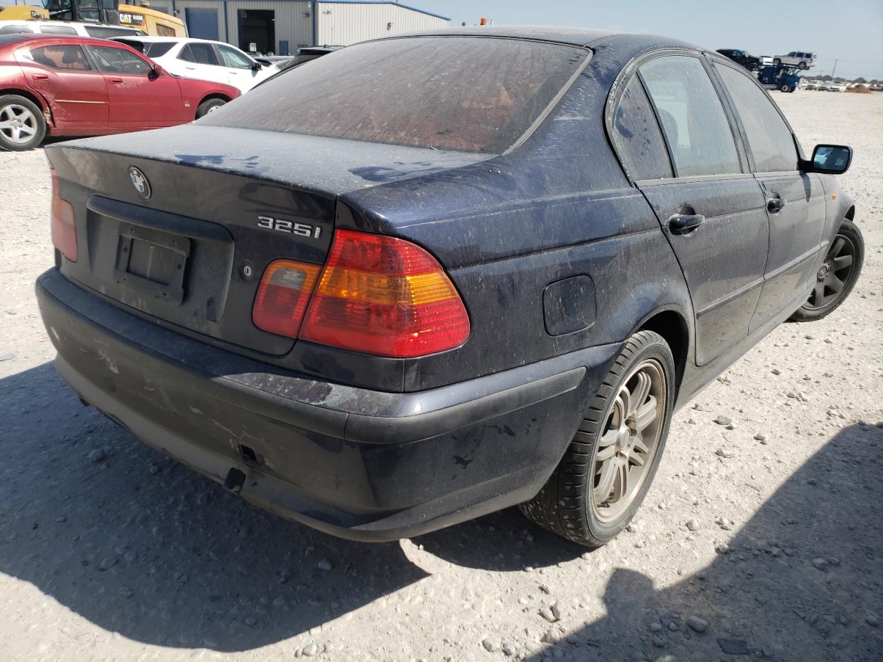 Photo 4 from auction – 2005 BMW 325 I with VIN WBAEV33405KW18158