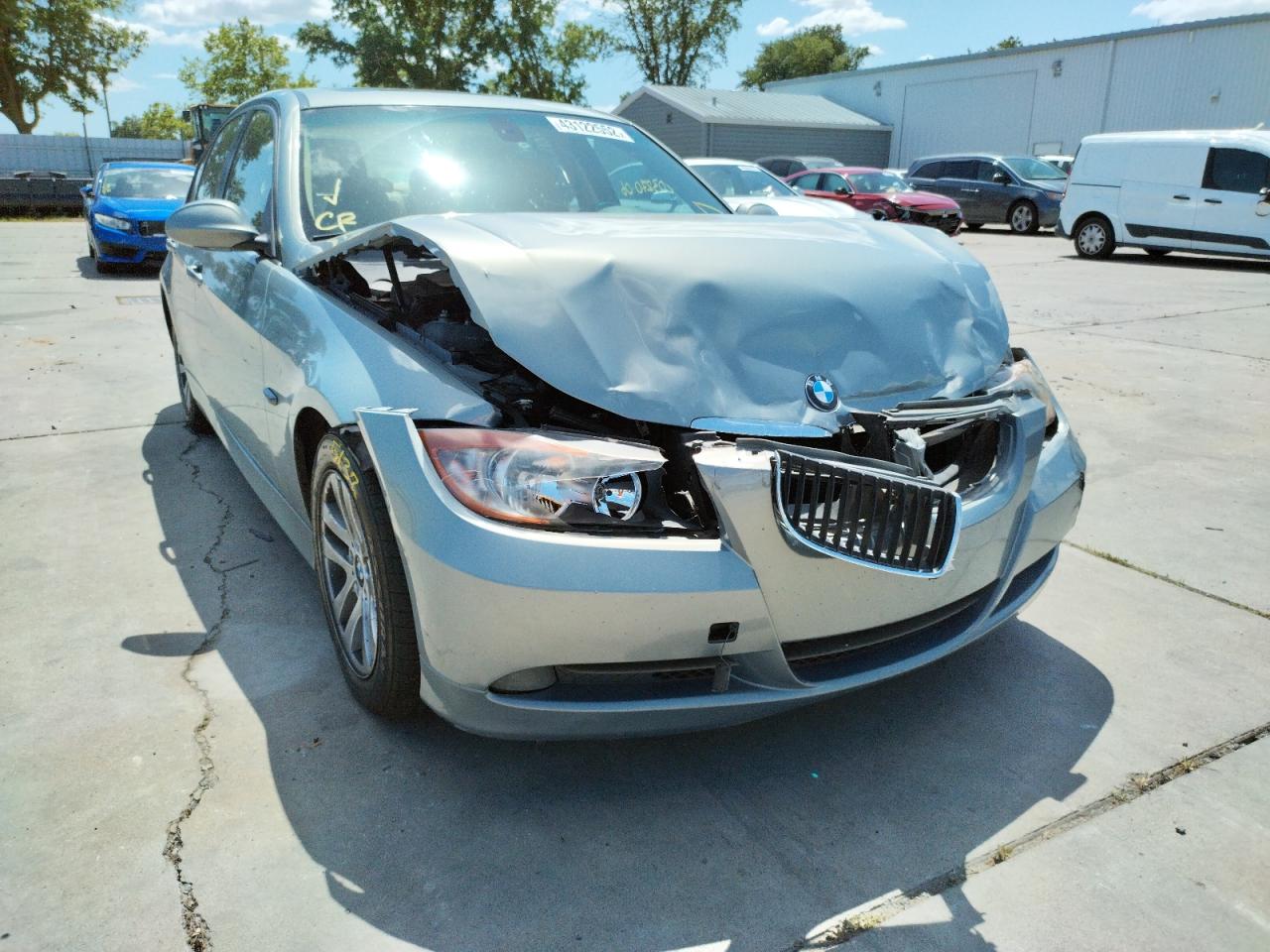 BMW 325 I 2006 with VIN WBAVB13596KX42565 - Photo from auction