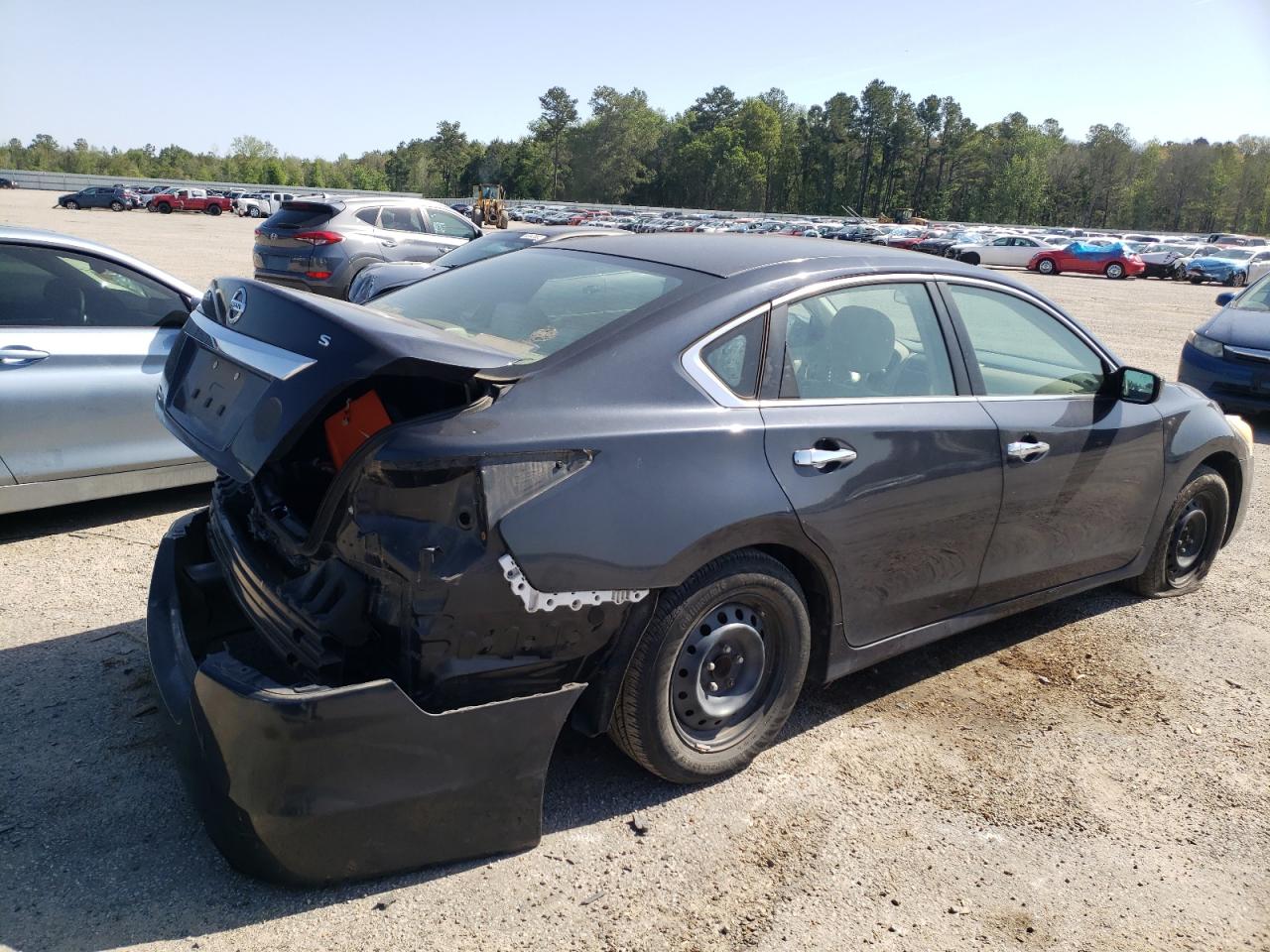 Photo 4 from auction – 2015 NISSAN ALTIMA 2.5 with VIN 1N4AL3AP1FN301175