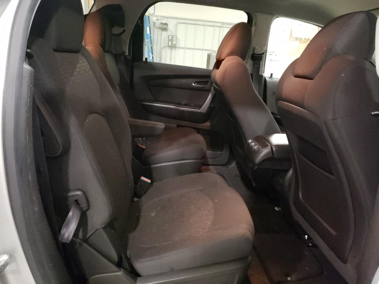 Photo 6 from auction – 2011 GMC ACADIA SLE with VIN 1GKKVPED7BJ409015