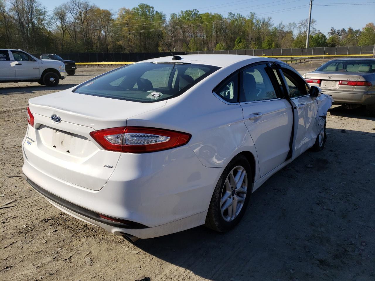 Photo 4 from auction – 2014 FORD FUSION SE with VIN 3FA6P0H72ER119074