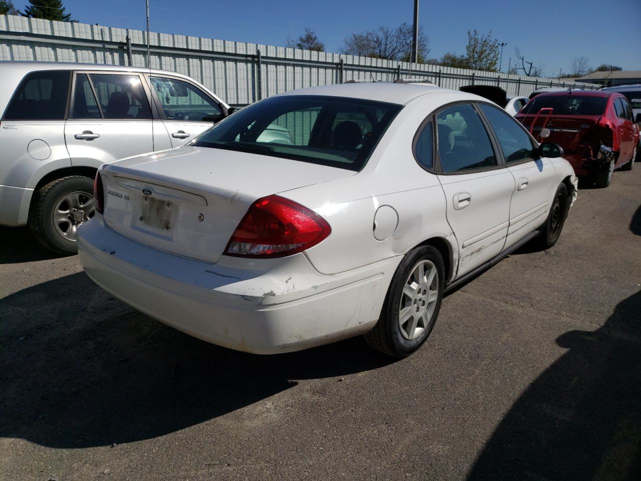 صورة رقم 4 من المزاد - 2006 FORD TAURUS SE مع VIN 1FAFP53U96A124813