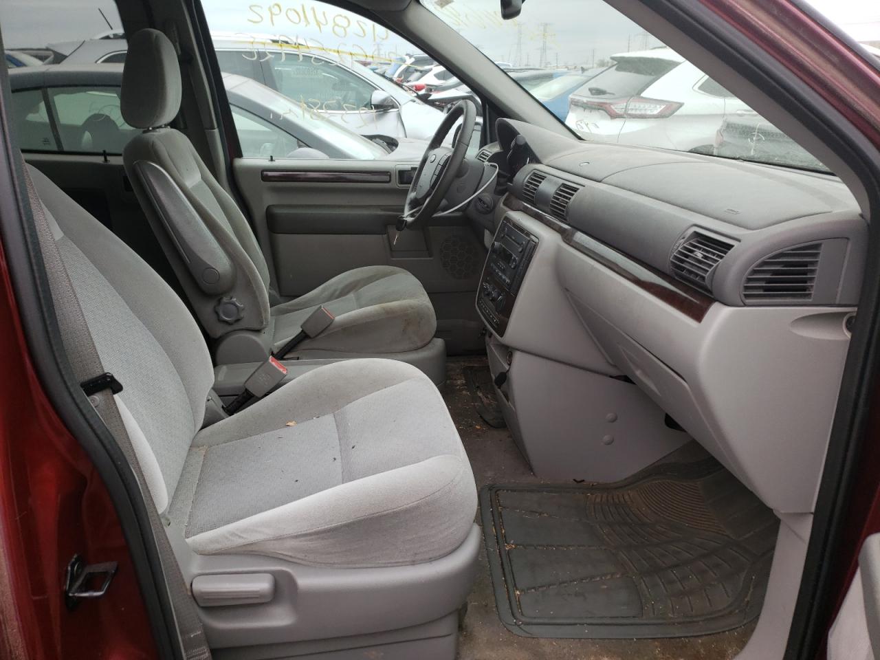 Photo 5 from auction – 2007 FORD FREESTAR S with VIN 2FMZA52257BA13671
