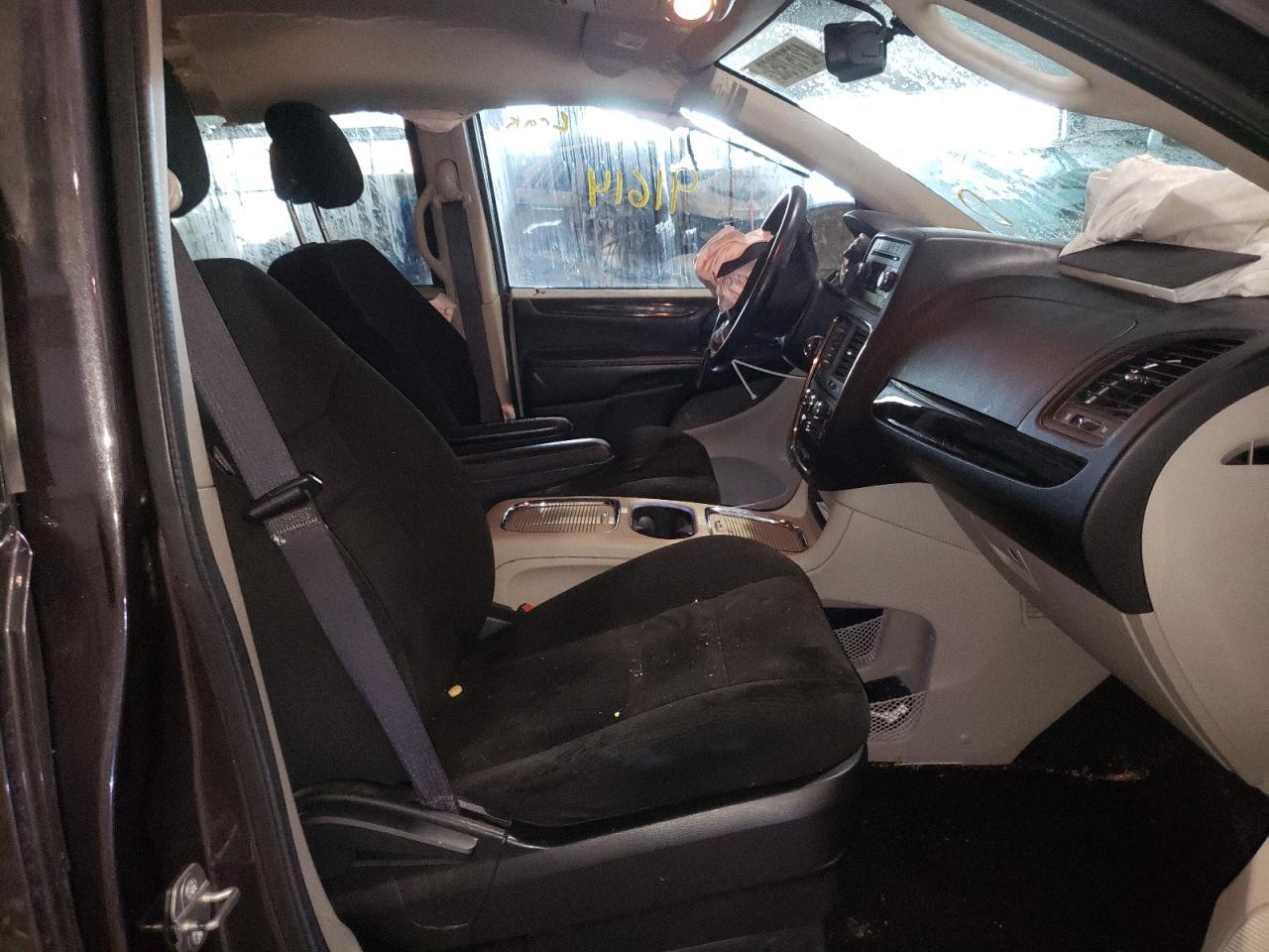 Photo 5 from auction – 2015 DODGE GRAND CARA with VIN 2C4RDGCG3FR550479