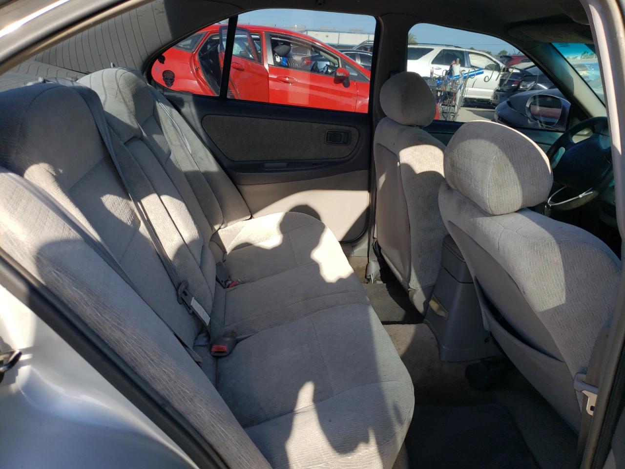 Photo 6 from auction – 2000 NISSAN ALTIMA XE with VIN 1N4DL01D6YC231365