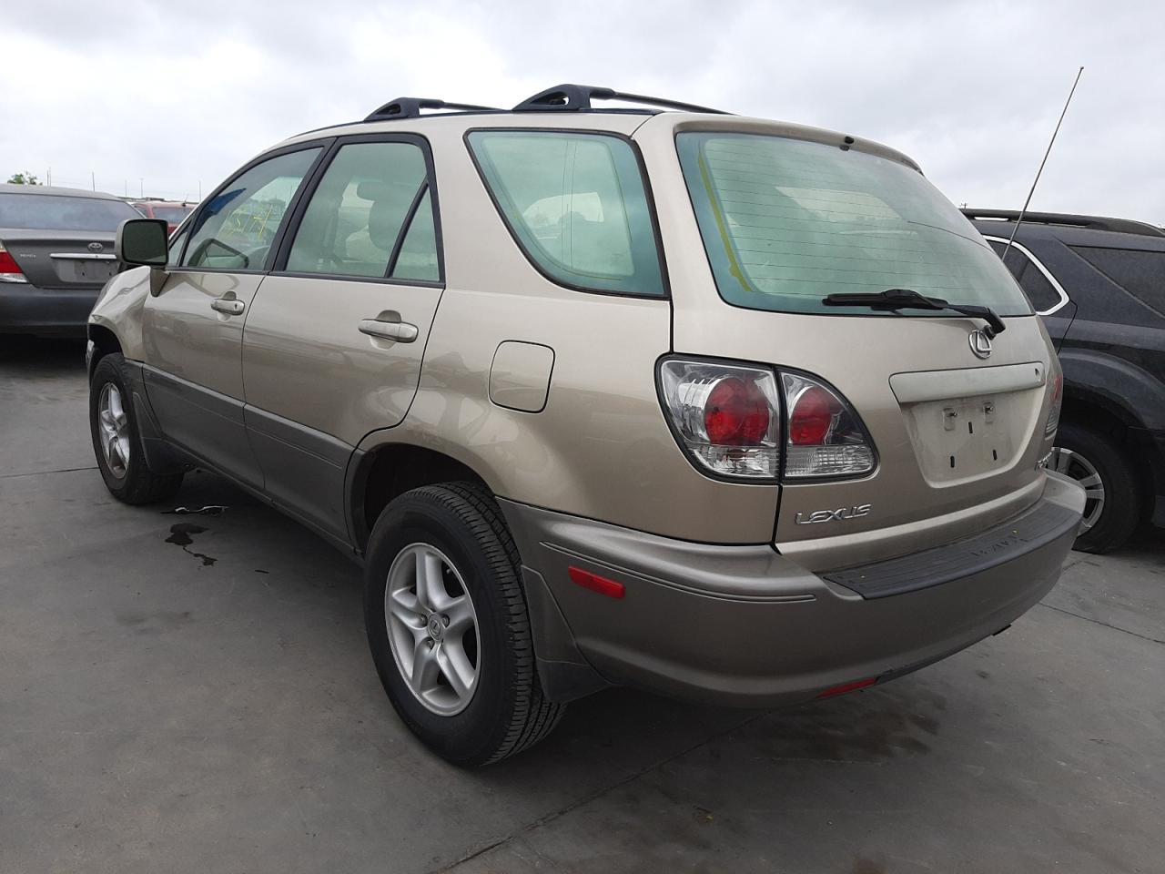 Photo 3 from auction – 2003 LEXUS RX 300 with VIN JTJGF10U630157958