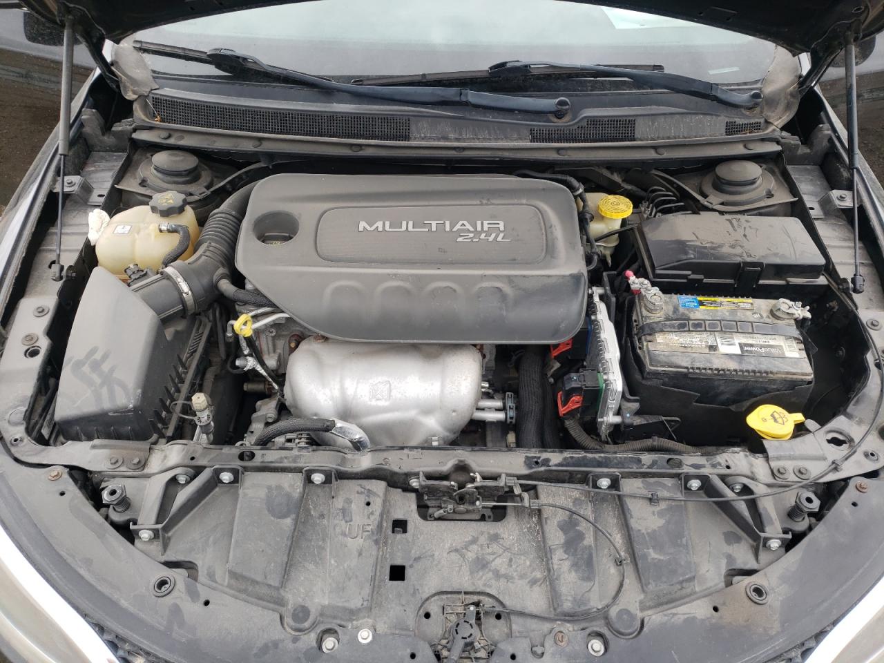 Photo 7 from auction – 2015 CHRYSLER 200 LIMITE with VIN 1C3CCCAB3FN654996