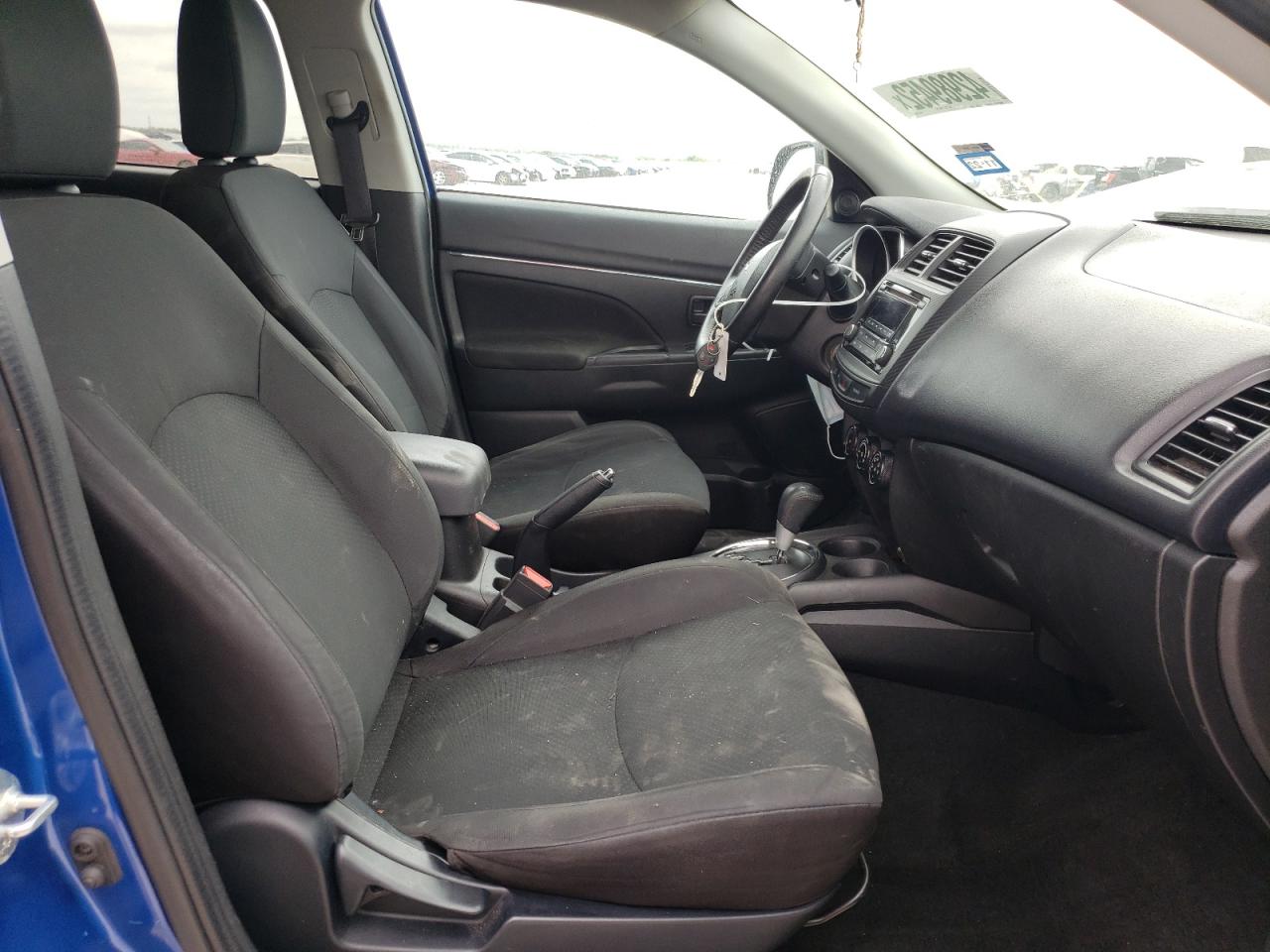 Photo 5 from auction – 2015 MITSUBISHI OUTLANDER with VIN 4A4AP3AU6FE020308