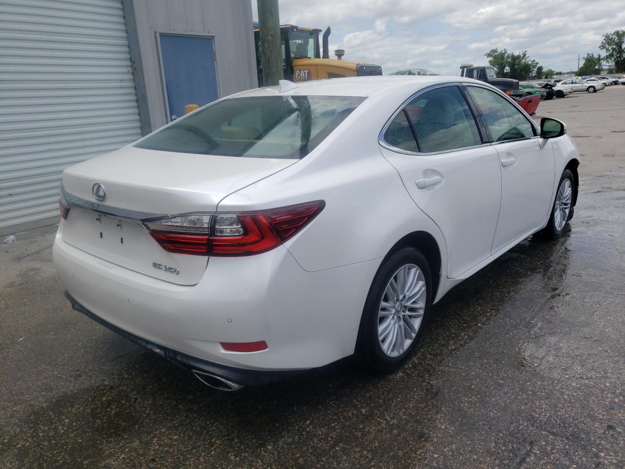 Photo 4 from auction – 2017 LEXUS ES 350 with VIN 58ABK1GG8HU050598