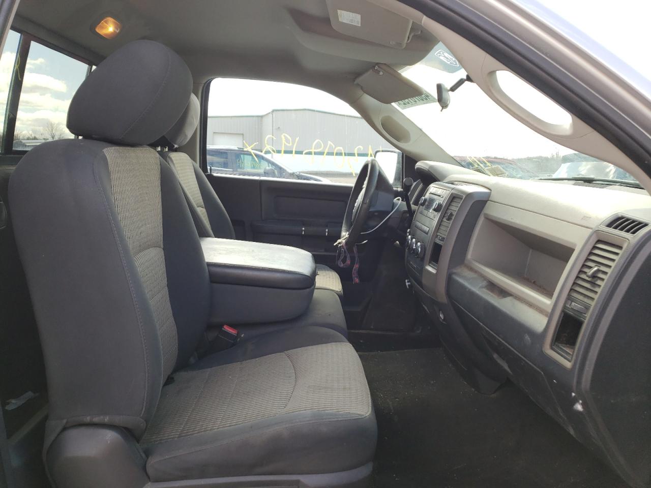 Photo 5 from auction – 2012 DODGE RAM 1500 S with VIN 3C6JD7AT1CG136610