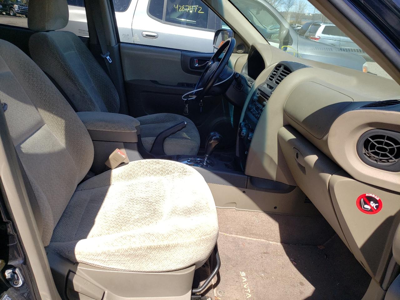 Photo 5 from auction – 2005 HYUNDAI SANTA FE with VIN KM8SC73D35U869985
