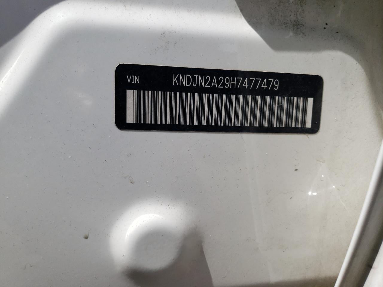 Photo 10 from auction – 2017 KIA SOUL with VIN KNDJN2A29H7477479