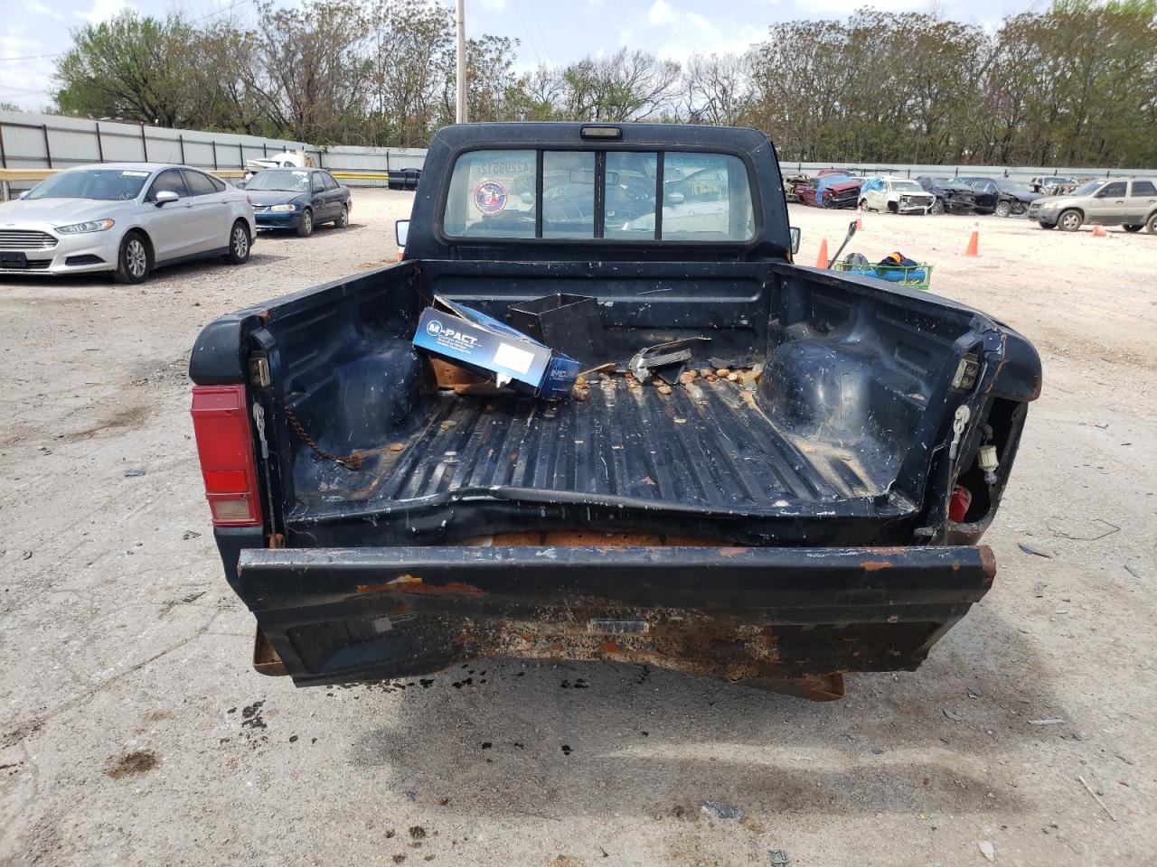 Photo 6 from auction – 1990 FORD RANGER with VIN 1FTCR10A6LUA16301