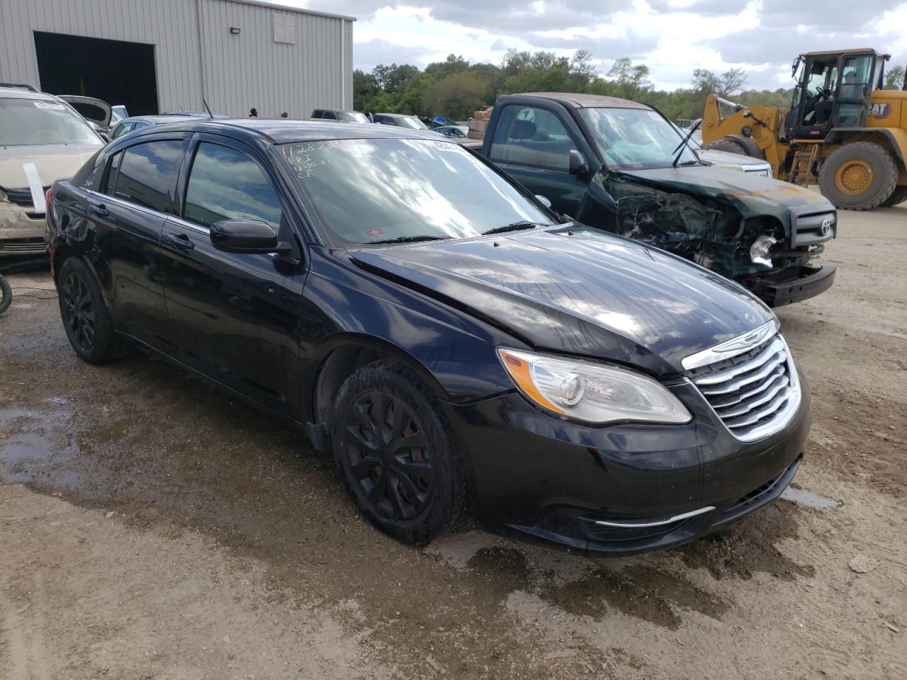 CHRYSLER 200 LX 2014 with VIN 1C3CCBABXEN212094 - Photo from auction
