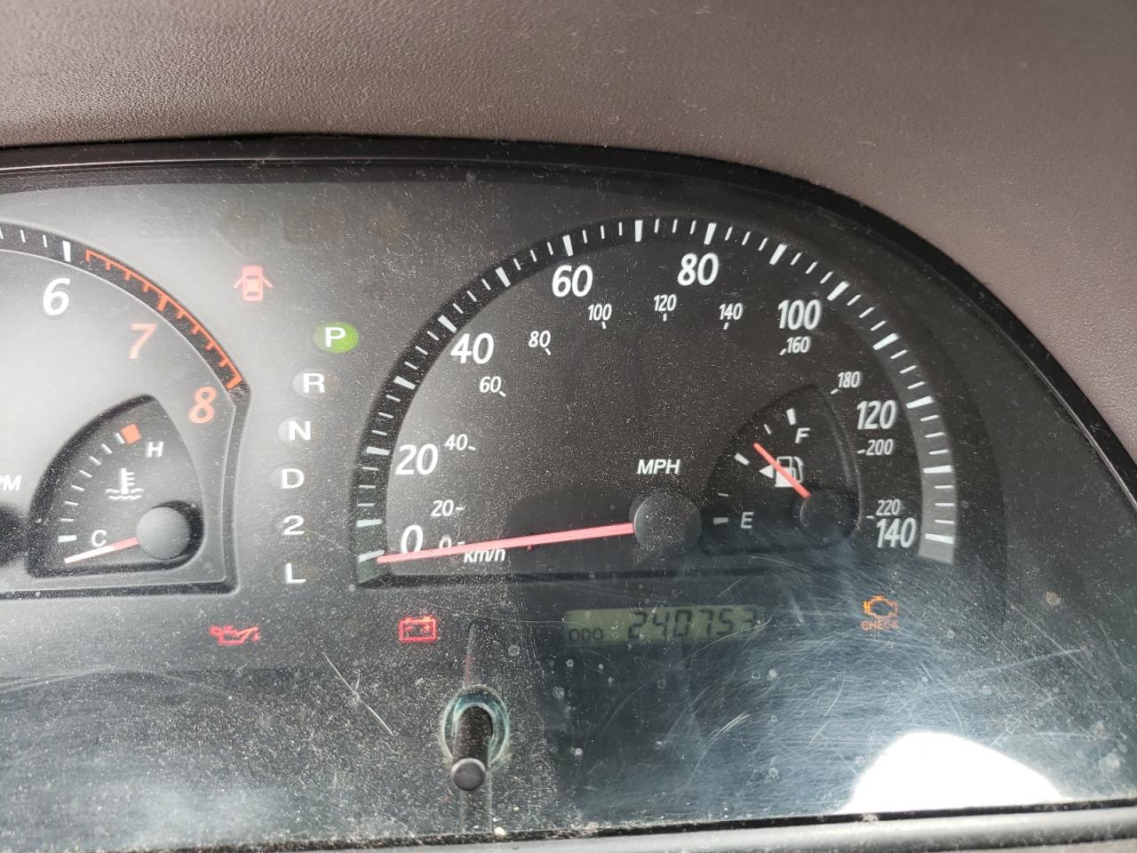 Photo 8 from auction – 2002 TOYOTA CAMRY LE with VIN 4T1BE32K72U582955
