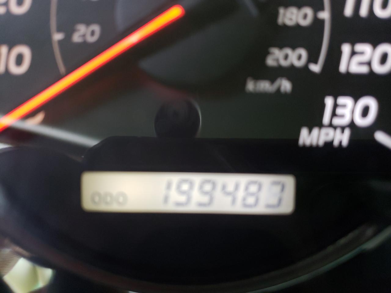 Photo 8 from auction – 2004 LEXUS GX 470 with VIN JTJBT20X740031256