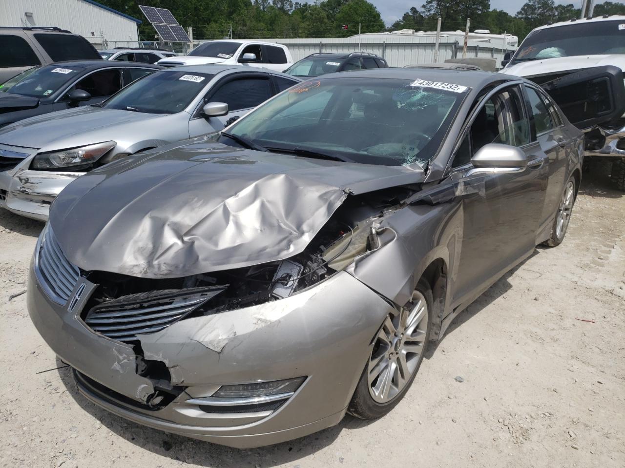 Photo 2 from auction – 2015 LINCOLN MKZ with VIN 3LN6L2GK3FR619829