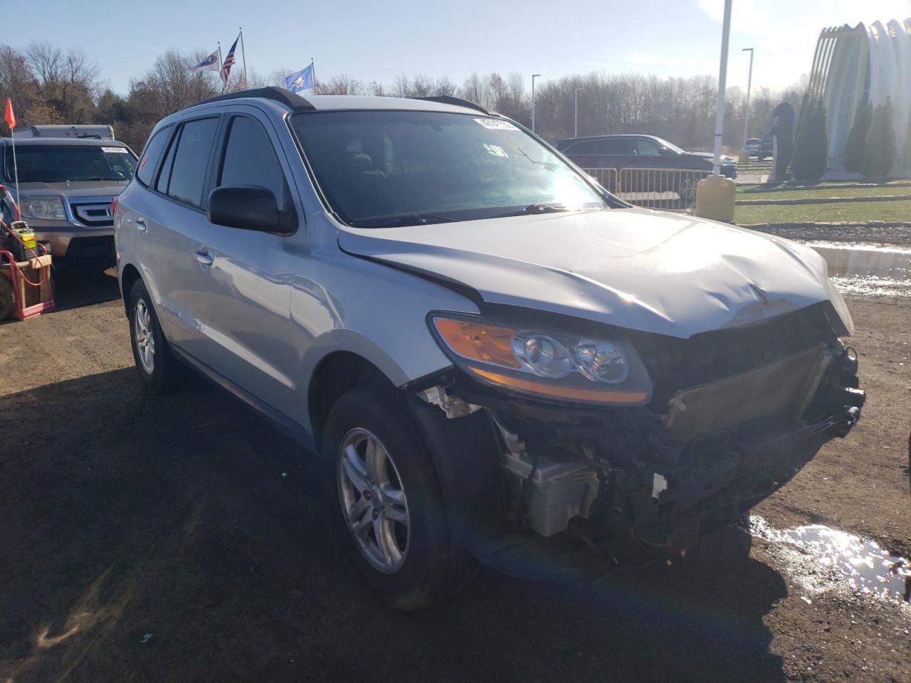 HYUNDAI SANTA FE G 2010 with VIN 5NMSGDABXAH339202 - Photo from auction