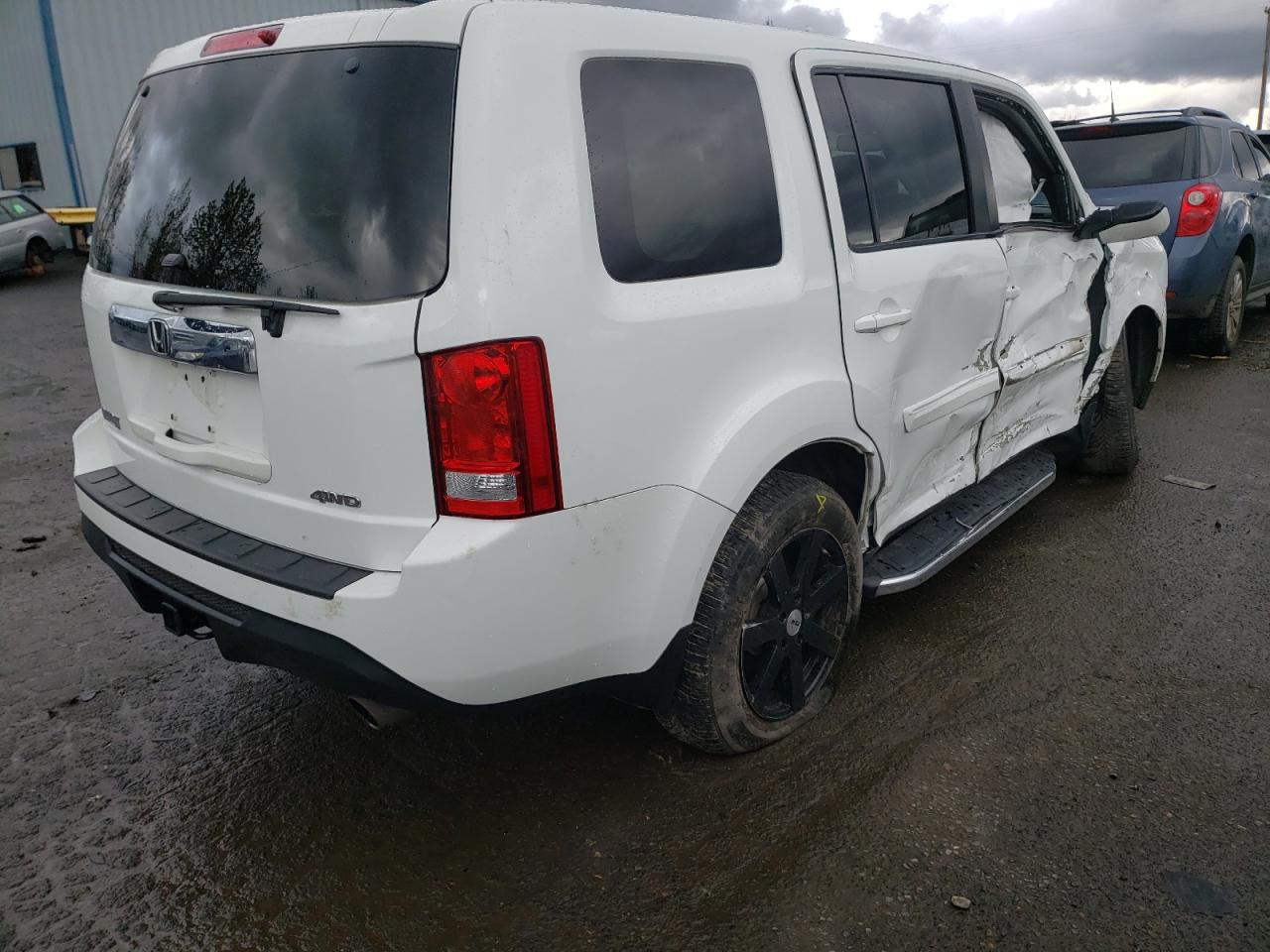 Photo 4 from auction – 2015 HONDA PILOT EXLN with VIN 5FNYF4H76FB064242