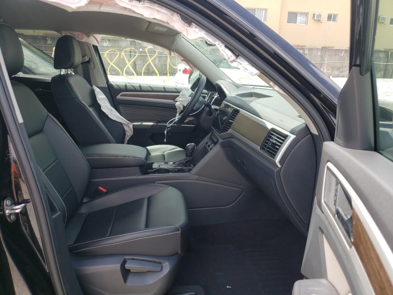 Photo 5 from auction – 2022 VOLKSWAGEN ATLAS SE with VIN 1V2WP2CAXNC502170