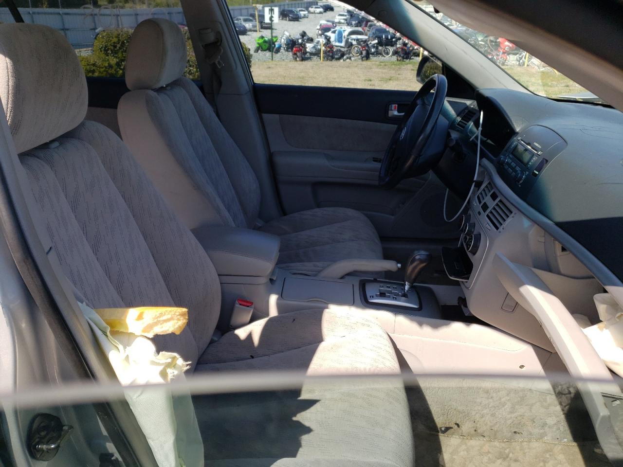 Photo 5 from auction – 2006 HYUNDAI SONATA GL with VIN KMHET46C86A145937