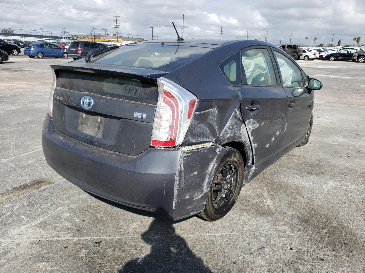 Photo 4 from auction – 2014 TOYOTA PRIUS with VIN JTDKN3DU7E0362536