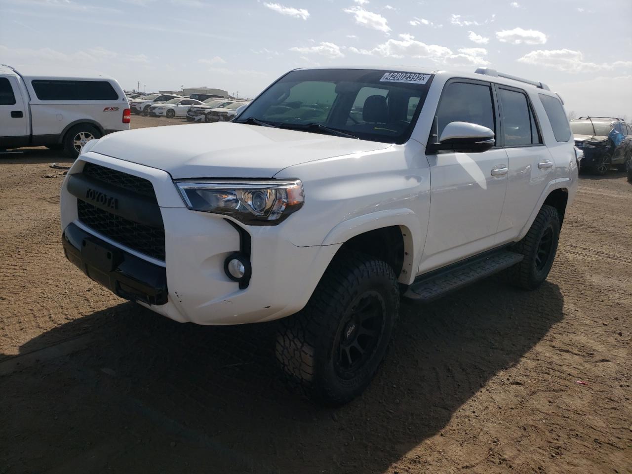 Photo 2 from auction – 2018 TOYOTA 4RUNNER SR with VIN JTEBU5JR4J5497237