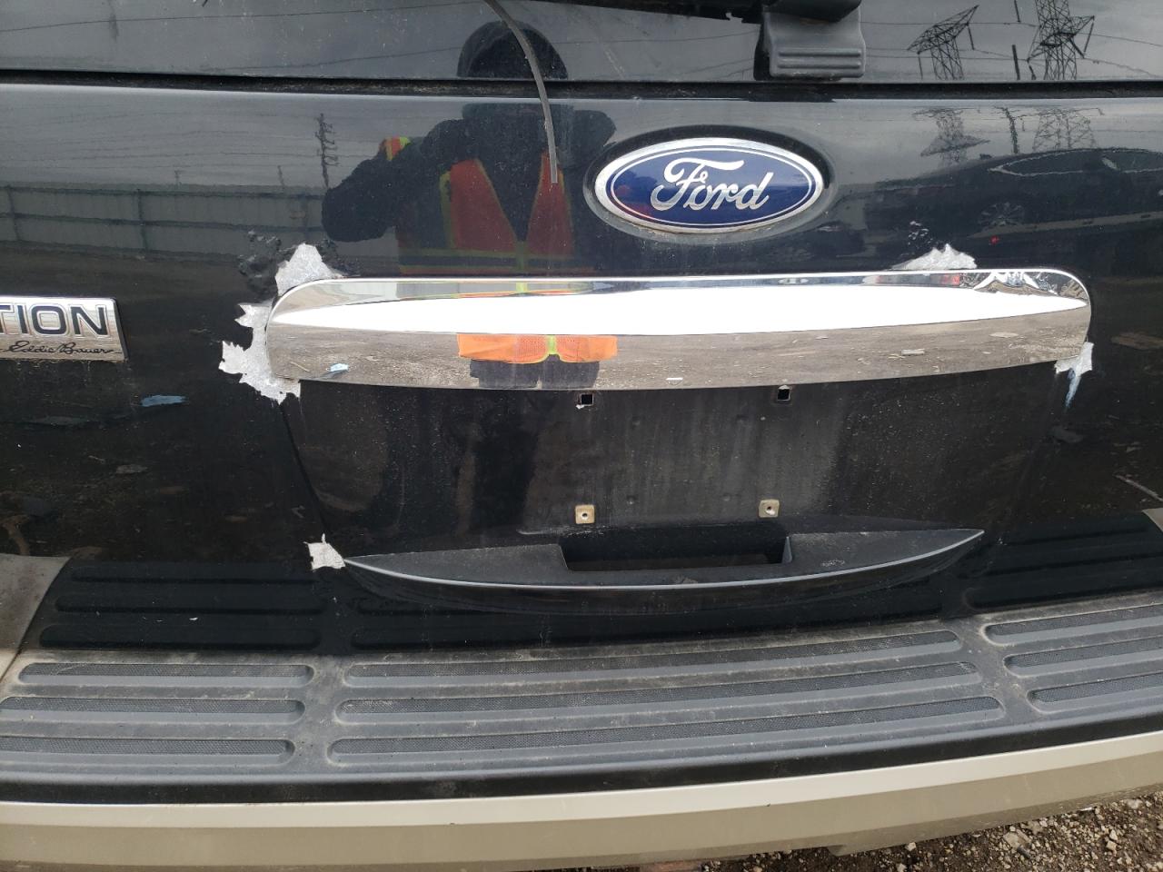 Photo 9 from auction – 2010 FORD EXPEDITION with VIN 1FMJU1J55AEB67043