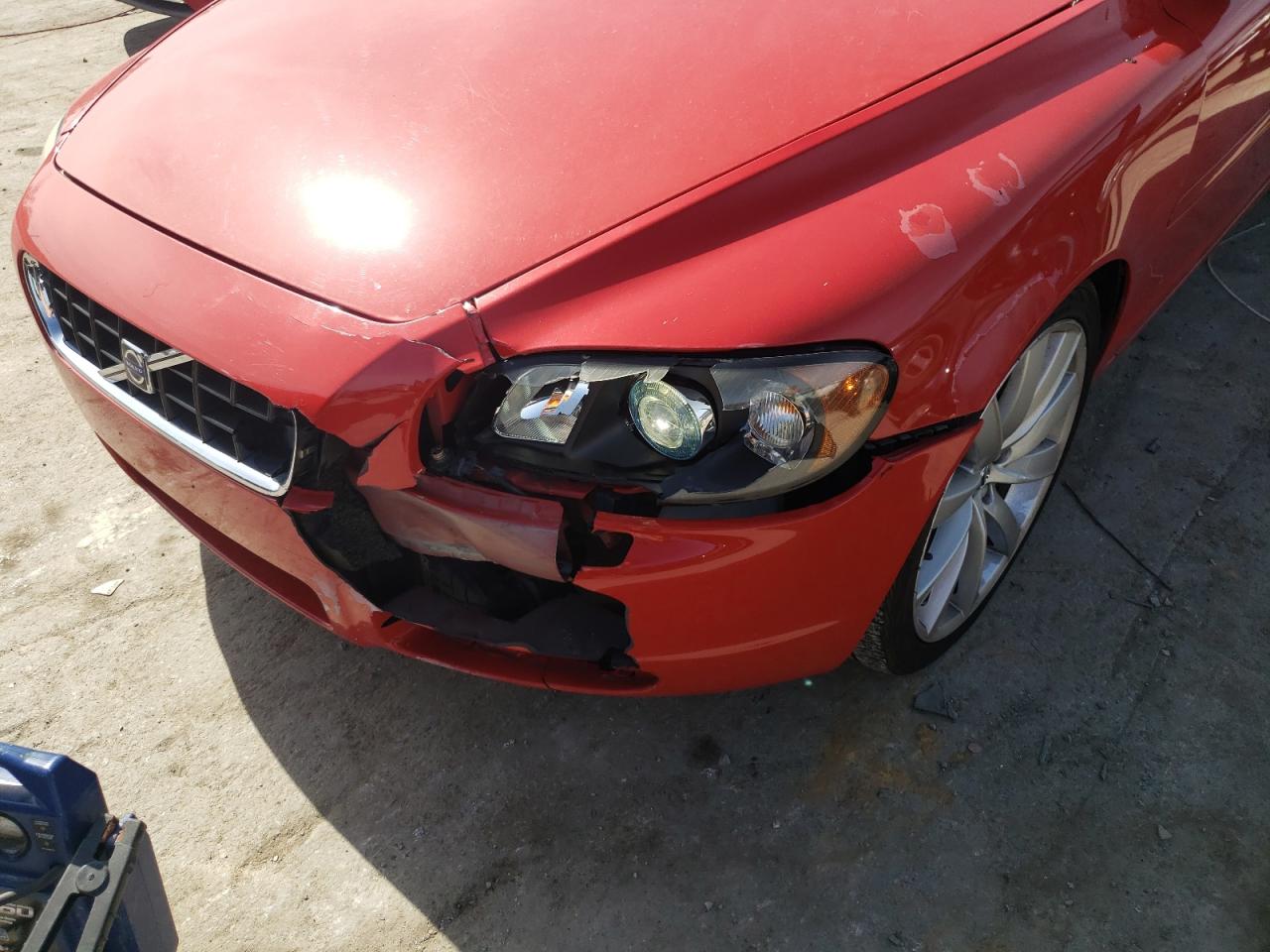 Photo 9 from auction – 2008 VOLVO C70 T5 with VIN YV1MC67218J055057